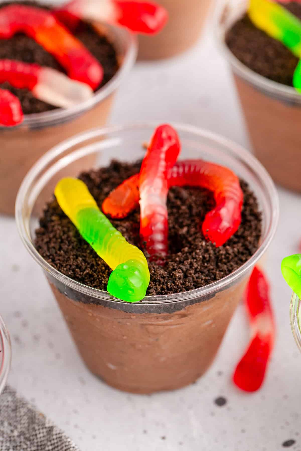 Dirt and Worm Cups No Bake Halloween Dessert