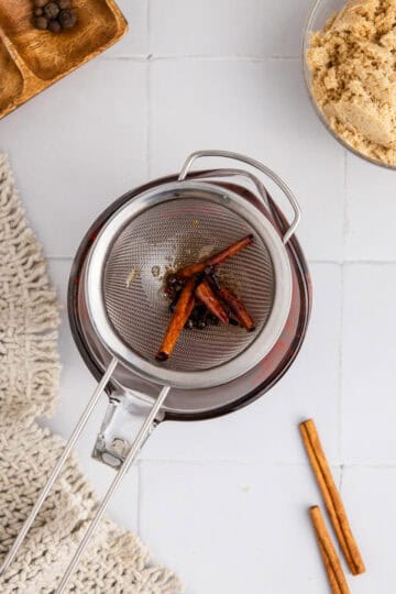 Apple Cider Simple Syrup - My Rad Kitchen