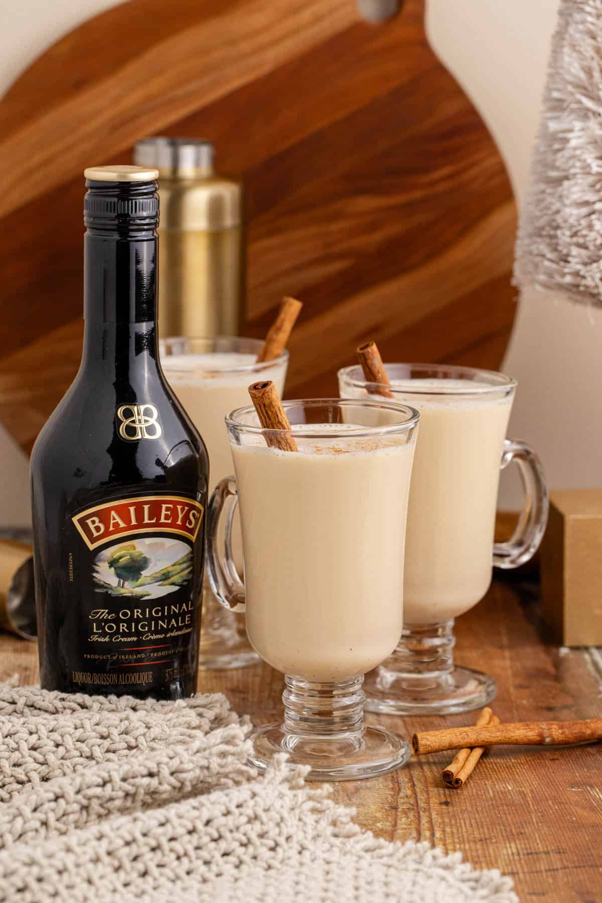 Baileys and Eggnog in a Cocktail glasses