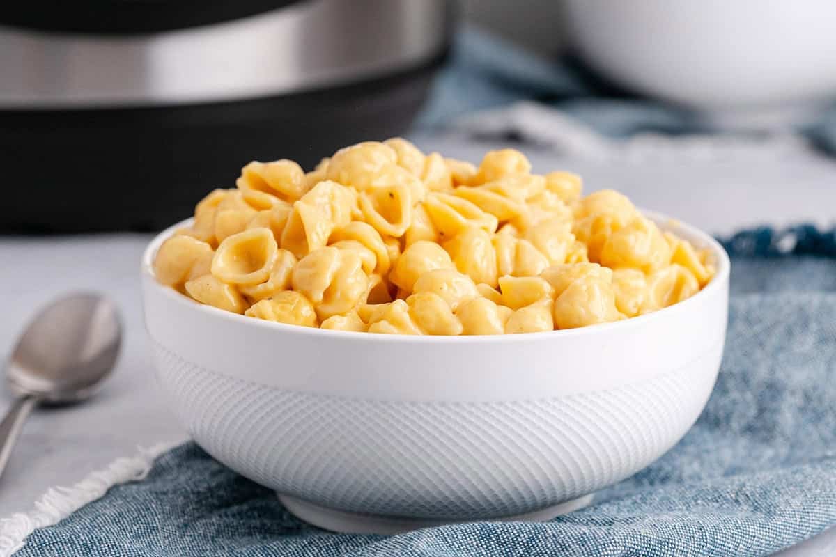 Instant Pot Mac and Cheese Velveeta Mini Shells in a Bowl