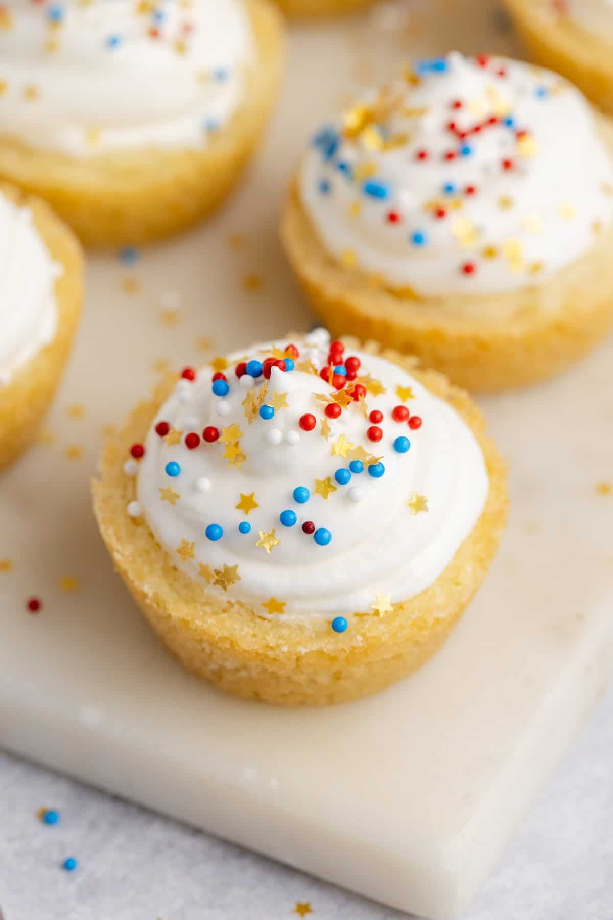 July 4th Cookie Cups on a serving tray from above