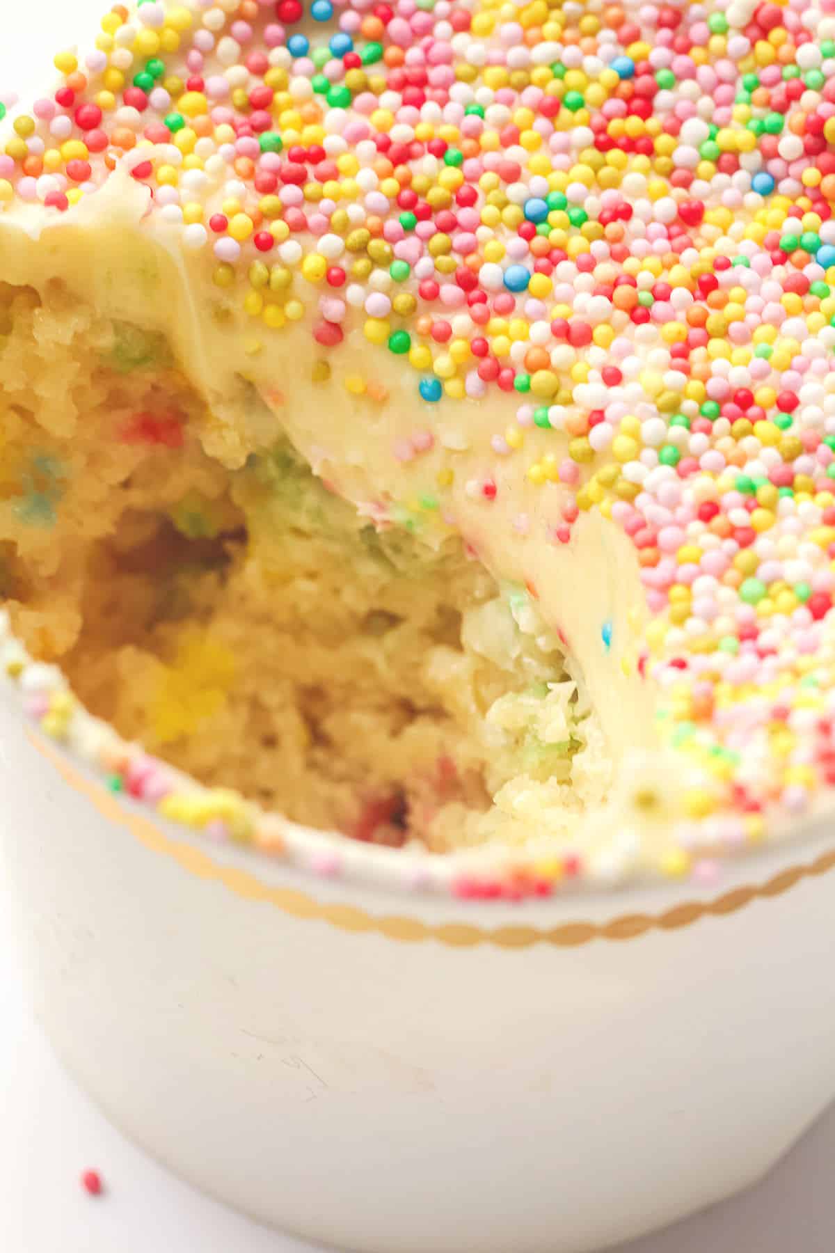 Viral Dot Cake up close in a container