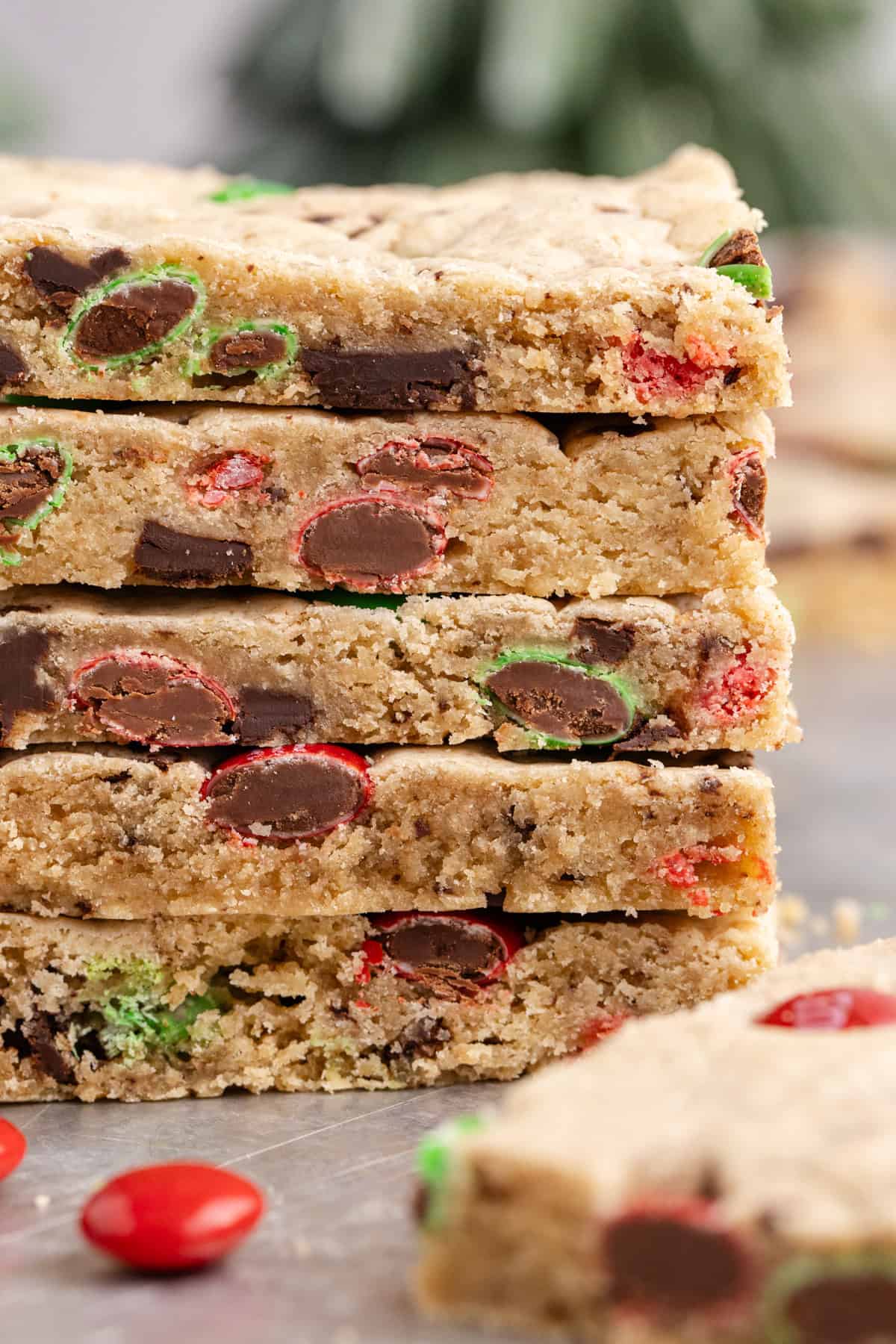 Christmas M&M Cookie Bars up close to see the inside